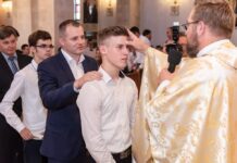 OBAVIJEST! Slavlja sakramenata prve pričesti i krizme odgađaju se za sljedeću godinu